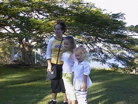 3 girls ready to shop 19 May 2001.JPG