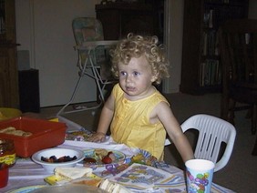 Amelias birthday 3-Dec-99 (10).JPG